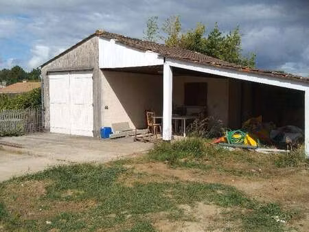 location maison à saint-yzan-de-soudiac (33920) : à louer / 99m² saint-yzan-de-soudiac