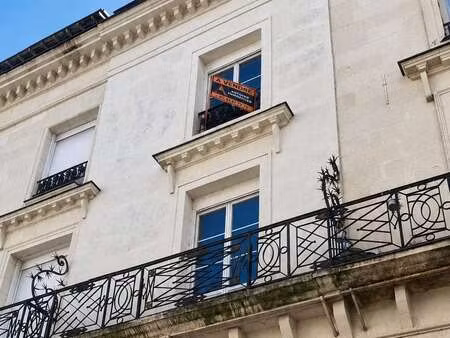 vente bureaux et commerces à angers (49000) : à vendre / angers
