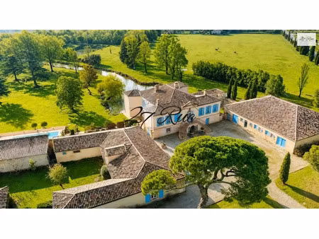 vente château 20 pièces 645 m² à toulouse (31000)  2 250 000 €