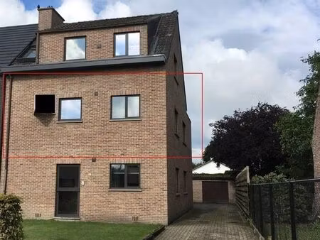 appartement à louer à leemstraat 15a hoogstraten (rbw23826)
