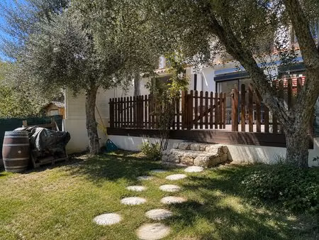 maison rénovée 115 m² avec terrasse  jardin et parking – levens