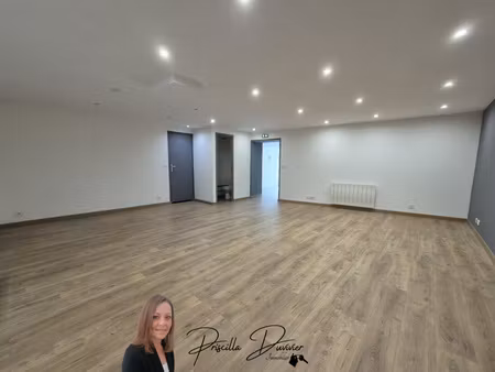 local commercial avec studio à vendre à berthecourt (60)