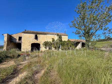 corps de ferme à rénover avec dépendances et terrain de 4 875 m²