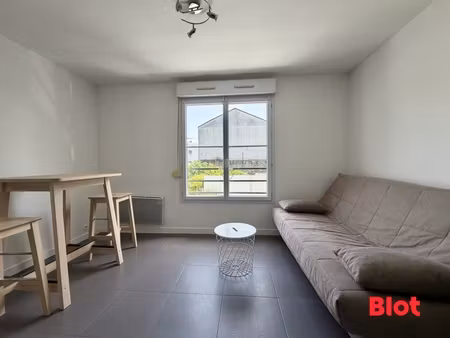 a vendre studio proche republique