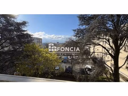 t3  balcon