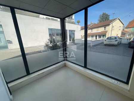 local commercial 5 pièces 104 m² à louer saint-vit 25410 ? | era immobilier