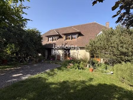jolie maison ancienne de 321 m² – 6 chambres