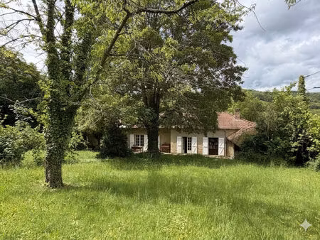 domaine des clauselais  maison familiale avec jardin privatif dans un environnement privil