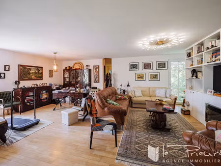 bellevue ? appartement de 106 m² avec véranda et deux garages