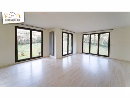 location appartement 4 pièces 106.35 m² à ferney-voltaire (01210)  2 525 €