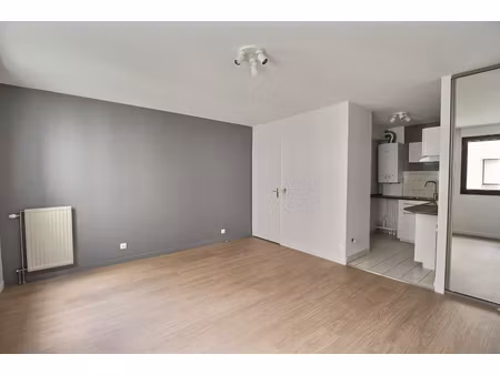 studio non meublé - montigny le bretonneux -
