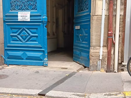 toulouse-carnot- bureau de 28 m2 en fond de cour