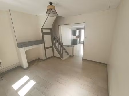 maison 1 chambre  1 bureau avec cour amiens