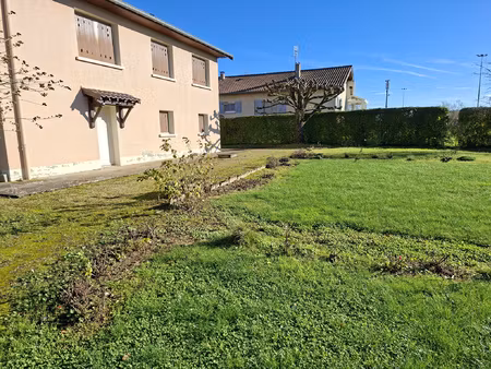 bâgé-le-châtel ! location maison 800eur hors charges