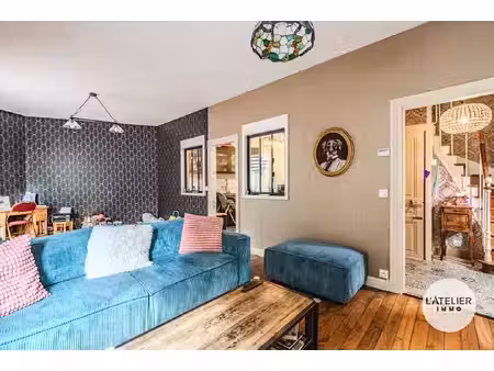 maison familiale de caractère entièrement climatisée - 130 m² - 4 chambres - véranda conte