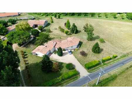 maison à vendre à brie-sous-chalais (16210) - charente