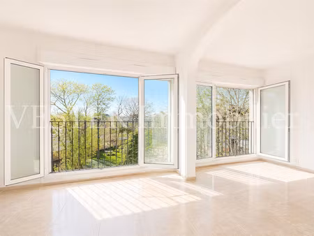 très bien placé  rer a / centre ville avec vue sur foret de saint germain en laye