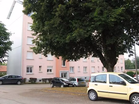 location meublée appartement 3 pièces 57 m² à besançon (25000)  780 €