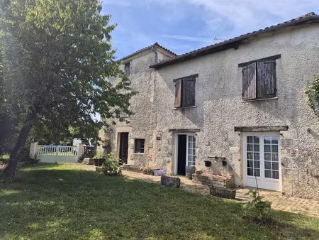 dordogne - biras - maison avec deux logements - total 277 m2