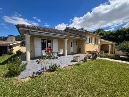 villa - 120m ²