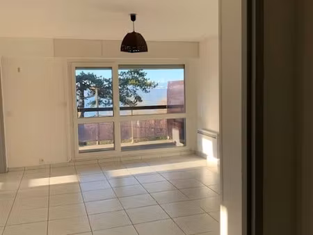 location appartement 3 pièces 51 m² à trouville-sur-mer (14360)  860 €