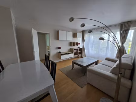 location meublée appartement 2 pièces 43 m² à chennevieres-sur-marne (94430)  1 150 €