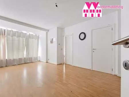 alost : appartement à rénover proche du centre-ville.