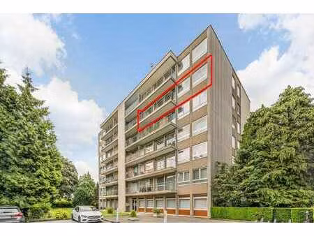 ruim appartement met 2 slaapkamers  ondergrondse autostaa...