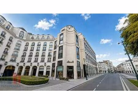 espace de bureaux haut de gamme de 2.700 m² au stéphanie ...