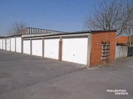garage box hors sol à emplacement central