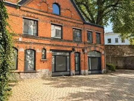 arrière-maison à usage de bureaux - quartier louise