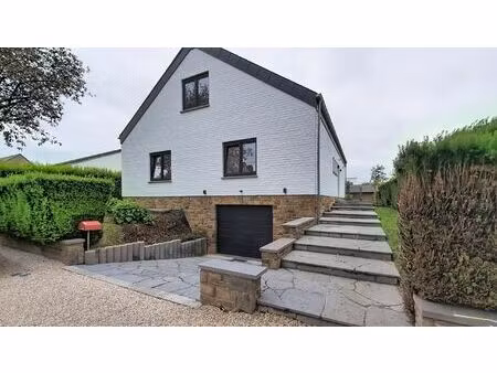 villa à louer avec terrasse et jardin   braine-l'alleud (vbe35456)