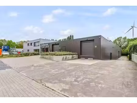 ruim magazijn op toplocatie in genk-zuid