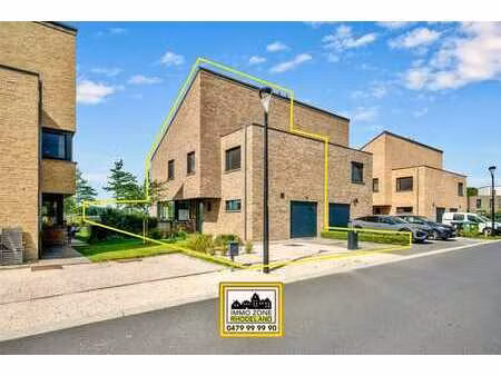 belle maison économe en énergie avec 4 chambres et une vue m