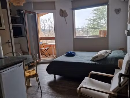 beau studio à gréoux les bains