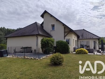 pavillon 6 pièces 225 m²