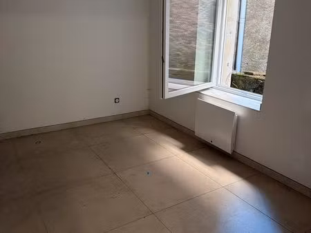 appartement f2 refait à neuf cuisine équipée