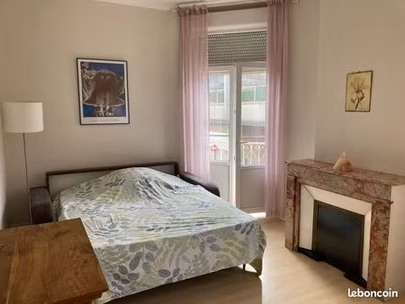 loue chambre étudiante chez l'habitante