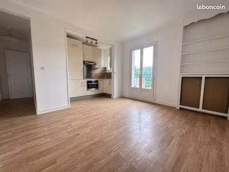 studio 1 pièce 25 m²