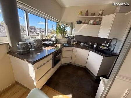 t3- tours gare- meuble- parking prive - terasse 19m²