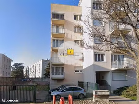 parking/box saint-priest
