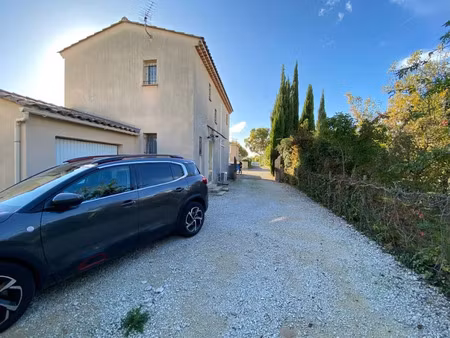location maison 4 pièces 95 m² à le thor (84250)  1 330 €