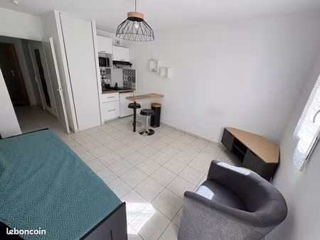 studio meublé 24 m² avec terrasse et parking – résidence sécurisée