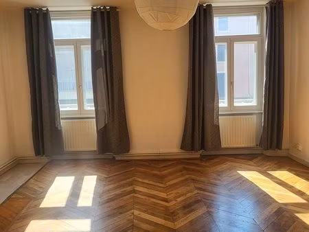 t3 au coeur de ville à issoire