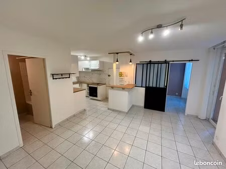 à louer nu - appartement t2 38m² muret centre - 590 cc