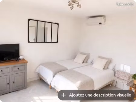 saint-raphaël centre: location grand studio meublé climatisé 32m2