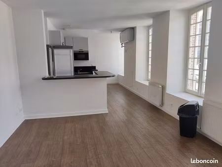 t2 49 m² – verneuil centre – ascenseur  parking privatif  cuisine équipée  dpe c