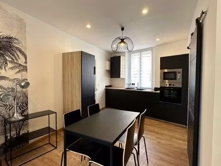 loue studio meublé 25m2