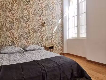 charmant 2 pièces au cœur de fontenay le comte + parking privé