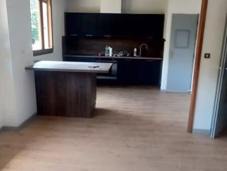 a louer grand appartement f2bis